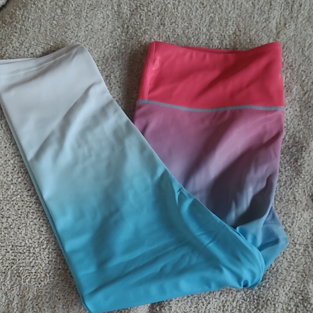 ZYIA Leggings In Firecracker
